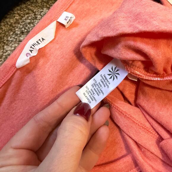 Athleta Seeker Tee Dress Small Peach Short Sleeve Scoop Neck Ruched Tulip Hem - Picture 6 of 6